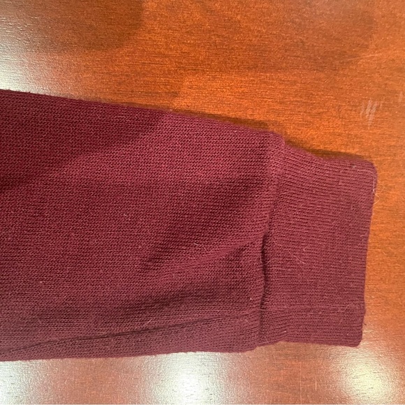 Brandy Melville~Lightweight Top with Hood-One Size~Burgundy - Picture 7 of 9